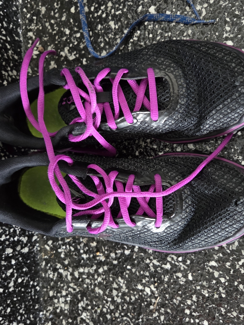 Women's Black Mesh Athletic Sneakers with Pink Laces